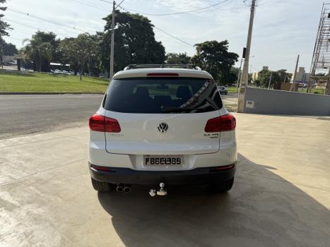 VOLKSWAGEN Tiguan 2.0 16V 4P TSI 4WD TURBO AUTOMÁTICO, Foto 5 VOLKSWAGEN Tiguan 2.0 16V 4P TSI 4WD TURBO AUTOMÁTICO, Foto 5