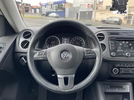 VOLKSWAGEN Tiguan 2.0 16V 4P TSI 4WD TURBO AUTOMÁTICO, Foto 12 VOLKSWAGEN Tiguan 2.0 16V 4P TSI 4WD TURBO AUTOMÁTICO, Foto 12