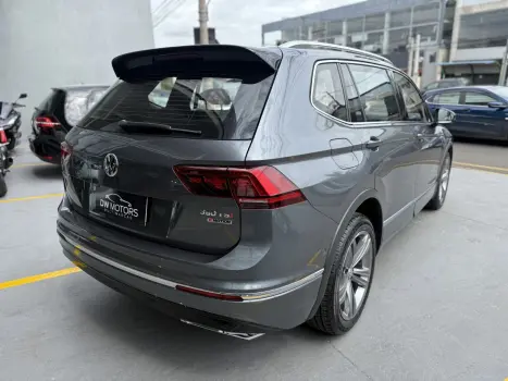 VOLKSWAGEN Tiguan 2.0 16V 4P TSI 350 TURBO R-LINE 4MOTION DSG AUTOM�TICO, Foto 5