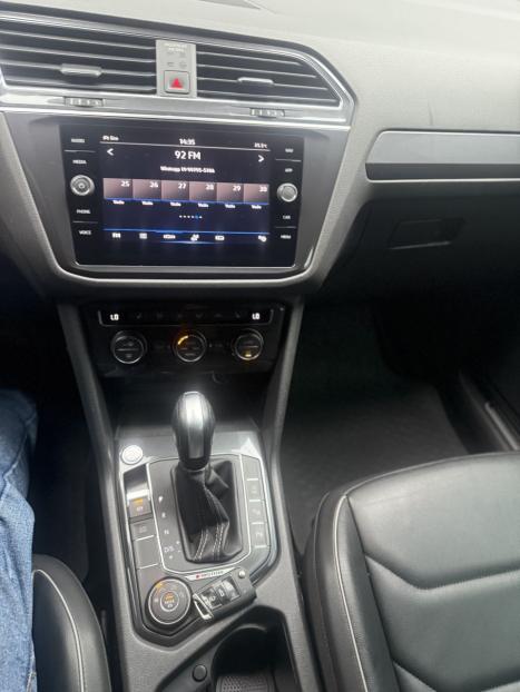 VOLKSWAGEN Tiguan 2.0 16V 4P TSI 350 TURBO R-LINE 4MOTION DSG AUTOM�TICO, Foto 18