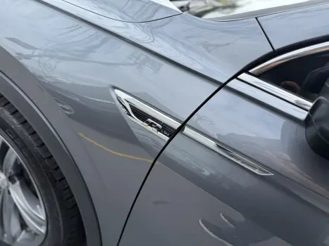 VOLKSWAGEN Tiguan 2.0 16V 4P TSI 350 TURBO R-LINE 4MOTION DSG AUTOM�TICO, Foto 27