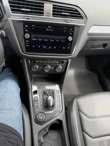 VOLKSWAGEN Tiguan 2.0 16V 4P TSI 350 TURBO R-LINE 4MOTION DSG AUTOM�TICO, Foto 35