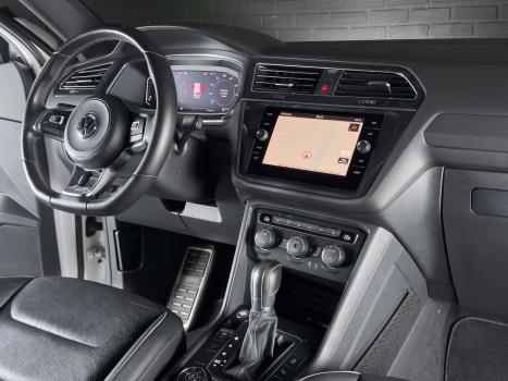 VOLKSWAGEN Tiguan 2.0 16V 4P FSI R-LINE TURBO AUTOM�TICO, Foto 9
