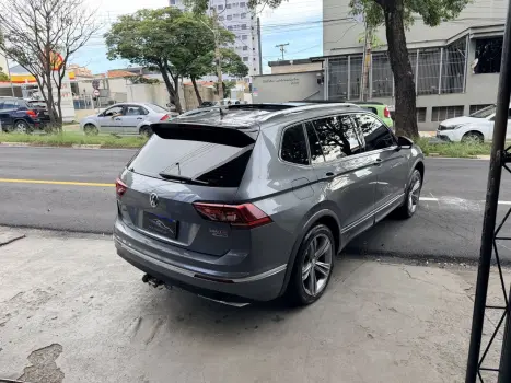 VOLKSWAGEN Tiguan 2.0 16V 4P TSI 350 TURBO R-LINE 4MOTION DSG AUTOM�TICO, Foto 7