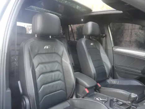 VOLKSWAGEN Tiguan 2.0 350 TSI TOTAL FLEX ALLSPACE R-LINE 4-MOTION TURBO AUTOM�TICO DSG, Foto 25