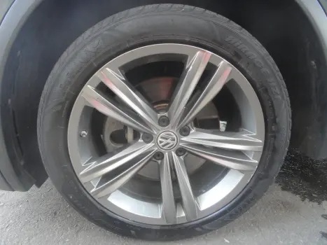 VOLKSWAGEN Tiguan 2.0 350 TSI TOTAL FLEX ALLSPACE R-LINE 4-MOTION TURBO AUTOM�TICO DSG, Foto 28