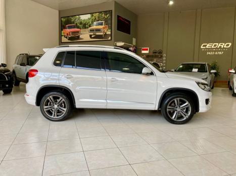 VOLKSWAGEN Tiguan 2.0 16V 4P TSI R-LINE TURBO AUTOM�TICO TIPTRONIC, Foto 6