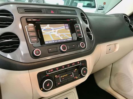 VOLKSWAGEN Tiguan 2.0 16V 4P TSI R-LINE TURBO AUTOM�TICO TIPTRONIC, Foto 16