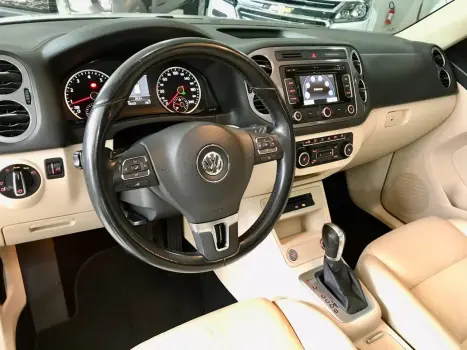 VOLKSWAGEN Tiguan 2.0 16V 4P TSI R-LINE TURBO AUTOM�TICO TIPTRONIC, Foto 28
