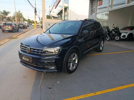 VOLKSWAGEN Tiguan 2.0 350 TSI TOTAL FLEX ALLSPACE R-LINE 4-MOTION TURBO AUTOM�TICO DSG, Foto 16