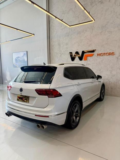 VOLKSWAGEN Tiguan 2.0 350 TSI TOTAL FLEX ALLSPACE R-LINE 4-MOTION TURBO AUTOM�TICO DSG, Foto 6