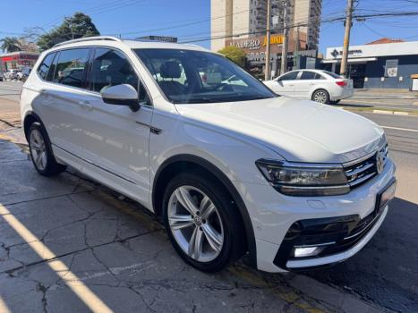 VOLKSWAGEN Tiguan 2.0 350 TSI TOTAL FLEX ALLSPACE R-LINE 4-MOTION TURBO AUTOM�TICO DSG, Foto 4