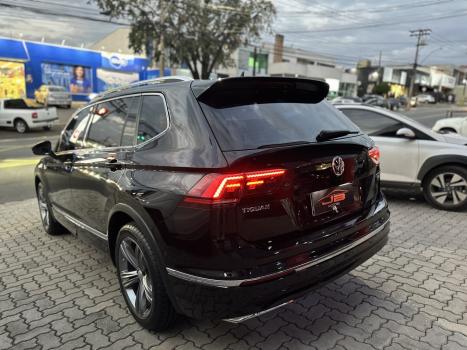 VOLKSWAGEN Tiguan 2.0 350 TSI TOTAL FLEX ALLSPACE R-LINE 4-MOTION TURBO AUTOM�TICO DSG, Foto 4