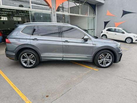 VOLKSWAGEN Tiguan 2.0 350 TSI TOTAL FLEX ALLSPACE R-LINE 4-MOTION TURBO AUTOM�TICO DSG, Foto 4