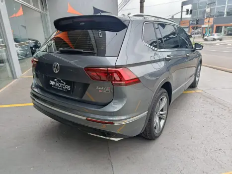 VOLKSWAGEN Tiguan 2.0 350 TSI TOTAL FLEX ALLSPACE R-LINE 4-MOTION TURBO AUTOM�TICO DSG, Foto 12