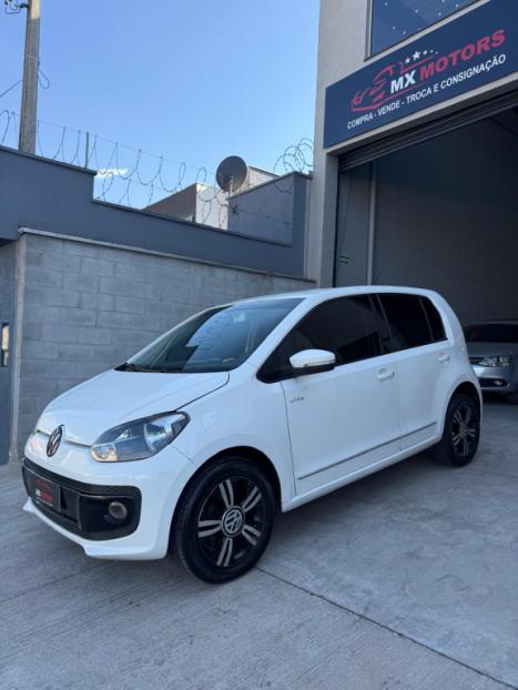VOLKSWAGEN UP 1.0 12V RED BLACK WHITE FLEX, Foto 1