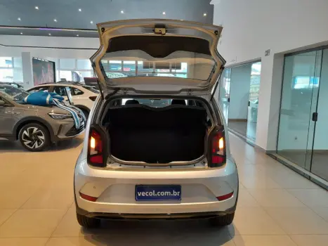 VOLKSWAGEN UP 1.0 4P FLEX 170 TSI XTREME, Foto 12
