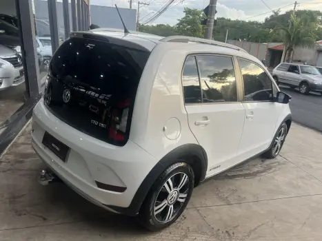 VOLKSWAGEN UP 1.0 4P FLEX 170 TSI XTREME, Foto 6