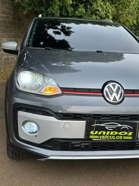 VOLKSWAGEN UP 1.0 4P FLEX 170 TSI XTREME, Foto 2