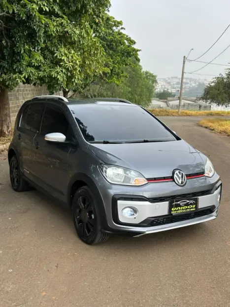 VOLKSWAGEN UP 1.0 4P FLEX 170 TSI XTREME, Foto 3
