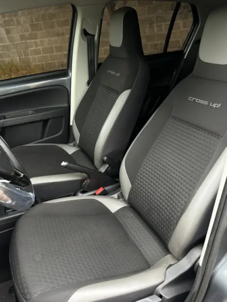 VOLKSWAGEN UP 1.0 4P FLEX 170 TSI XTREME, Foto 7