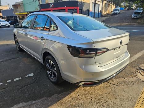 VOLKSWAGEN Virtus 1.0 4P 200 TSI FLEX COMFORTLINE AUTOMTICO, Foto 10