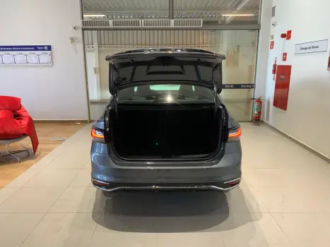 VOLKSWAGEN Virtus 1.0 4P 200 TSI FLEX HIGHLINE AUTOM�TICO, Foto 12