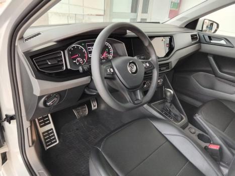 VOLKSWAGEN Virtus 1.0 4P 200 TSI FLEX COMFORTLINE AUTOMTICO, Foto 4