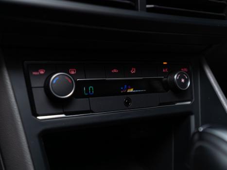 VOLKSWAGEN Virtus 1.0 4P 200 TSI FLEX HIGHLINE AUTOMTICO, Foto 18
