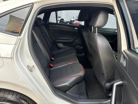 VOLKSWAGEN Virtus 1.0 4P 200 TSI FLEX HIGHLINE AUTOMTICO, Foto 15