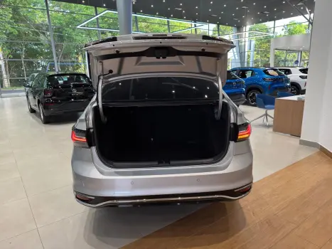 VOLKSWAGEN Virtus 1.0 4P 200 TSI FLEX COMFORTLINE AUTOMTICO, Foto 12