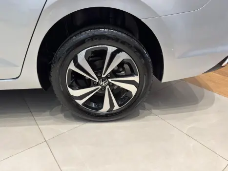 VOLKSWAGEN Virtus 1.0 4P 200 TSI FLEX COMFORTLINE AUTOMTICO, Foto 8