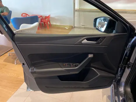 VOLKSWAGEN Virtus 1.4 4P 250 TSI EXCLUSIVE AUTOMTICO, Foto 7