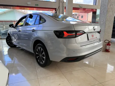 VOLKSWAGEN Virtus 1.0 4P 170 TSI AUTOM�TICO, Foto 4