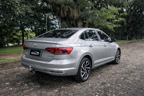 VOLKSWAGEN Virtus 1.0 4P 200 TSI FLEX HIGHLINE AUTOM�TICO, Foto 4