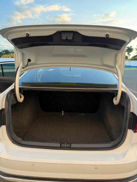 VOLKSWAGEN Virtus 1.6 4P MSI FLEX AUTOM�TICO, Foto 6