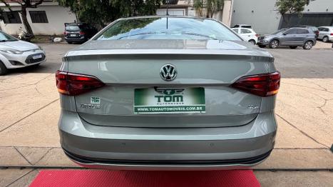 VOLKSWAGEN Virtus 1.6 4P MSI FLEX AUTOM�TICO, Foto 4