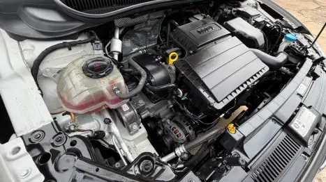 VOLKSWAGEN Virtus 1.6 4P MSI FLEX AUTOM�TICO, Foto 23