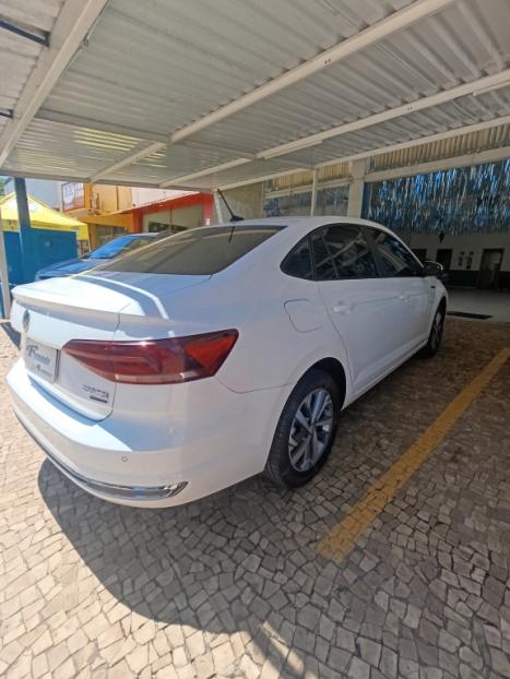 VOLKSWAGEN Virtus 1.0 4P 200 TSI FLEX HIGHLINE AUTOM�TICO, Foto 4