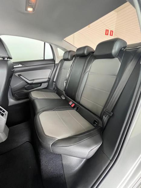 VOLKSWAGEN Virtus 1.0 4P 200 TSI FLEX HIGHLINE AUTOM�TICO, Foto 20