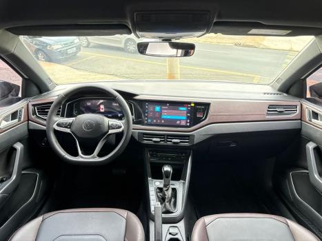 VOLKSWAGEN Virtus 1.0 4P 200 TSI FLEX HIGHLINE AUTOM�TICO, Foto 17