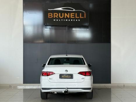 VOLKSWAGEN Virtus 1.6 4P MSI FLEX AUTOM�TICO, Foto 4