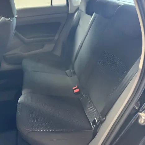 VOLKSWAGEN Virtus 1.0 4P 200 TSI FLEX COMFORTLINE AUTOM�TICO, Foto 8