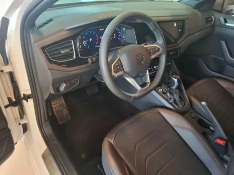 VOLKSWAGEN Virtus 1.0 4P 200 TSI FLEX HIGHLINE AUTOM�TICO, Foto 4