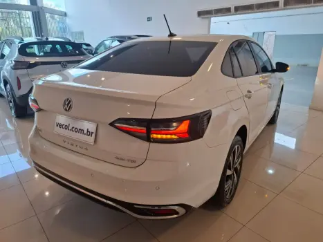 VOLKSWAGEN Virtus 1.0 4P 200 TSI FLEX HIGHLINE AUTOM�TICO, Foto 9