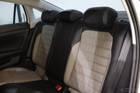 VOLKSWAGEN Virtus 1.0 4P 200 TSI FLEX COMFORTLINE AUTOM�TICO, Foto 8