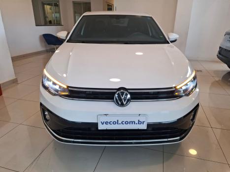 VOLKSWAGEN Virtus 1.0 4P 200 TSI FLEX HIGHLINE AUTOM�TICO, Foto 2