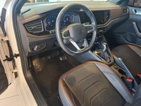 VOLKSWAGEN Virtus 1.0 4P 200 TSI FLEX HIGHLINE AUTOM�TICO, Foto 4