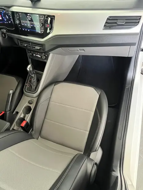 VOLKSWAGEN Virtus 1.0 4P 200 TSI FLEX HIGHLINE AUTOM�TICO, Foto 18