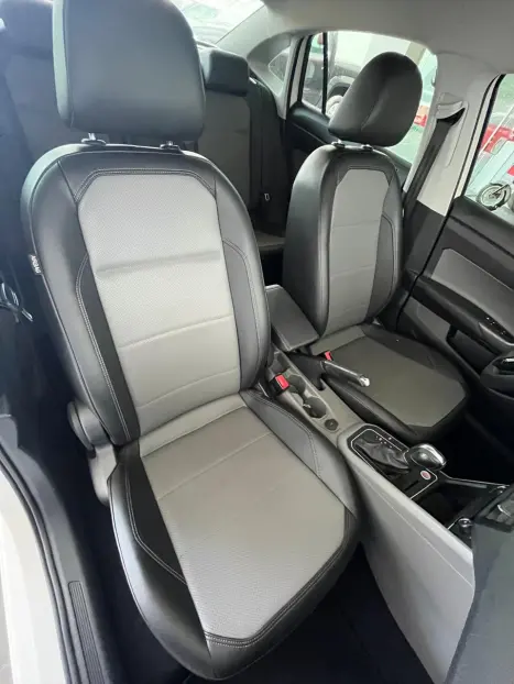 VOLKSWAGEN Virtus 1.0 4P 200 TSI FLEX HIGHLINE AUTOM�TICO, Foto 19
